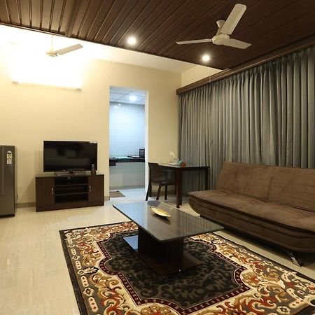 Hotel Minas Manor Tiruchirappalli Esterno foto