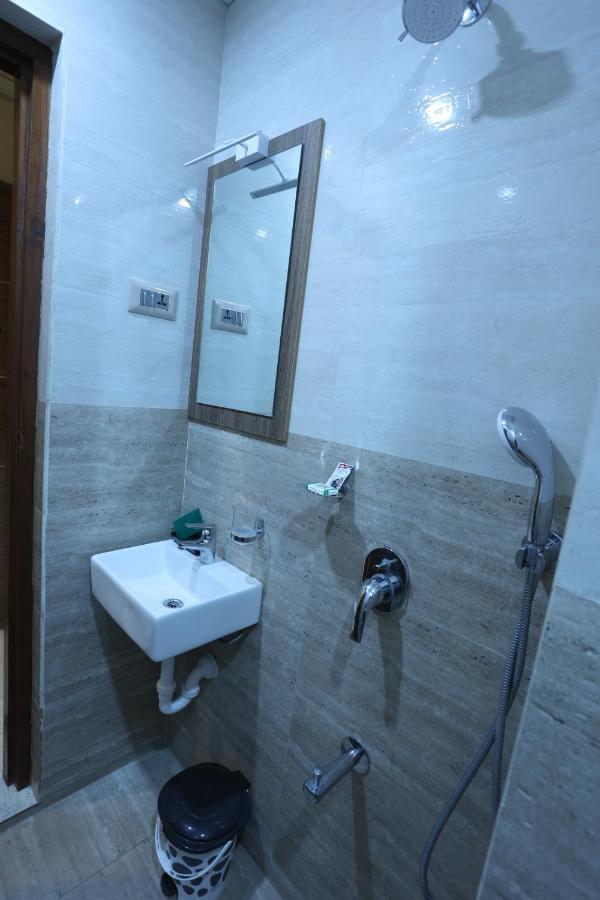 Hotel Minas Manor Tiruchirappalli Esterno foto