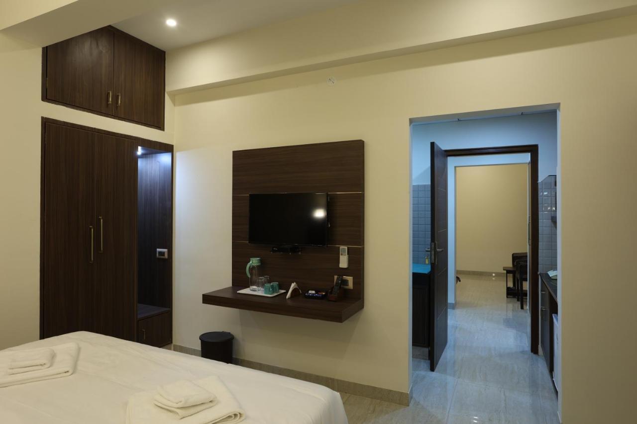 Hotel Minas Manor Tiruchirappalli Esterno foto