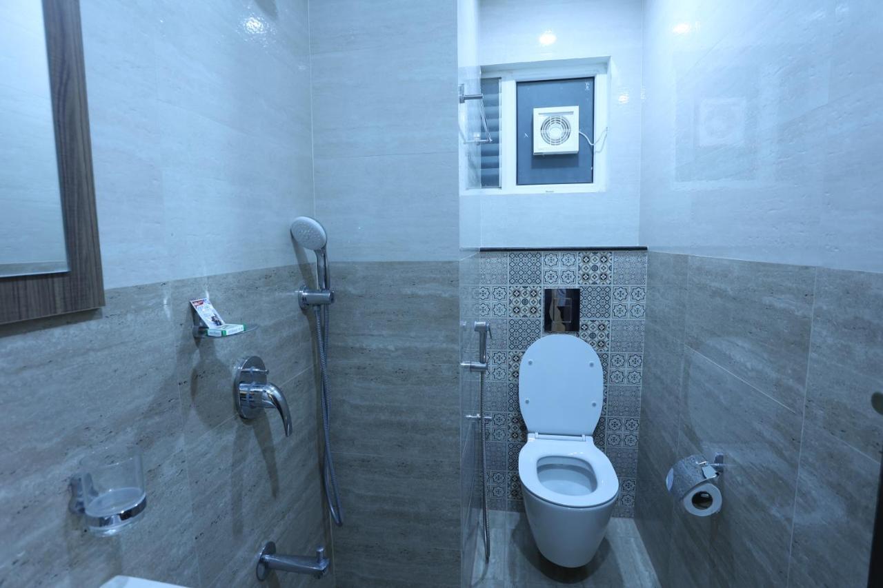 Hotel Minas Manor Tiruchirappalli Esterno foto