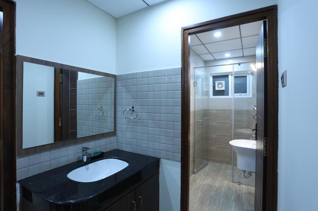 Hotel Minas Manor Tiruchirappalli Esterno foto