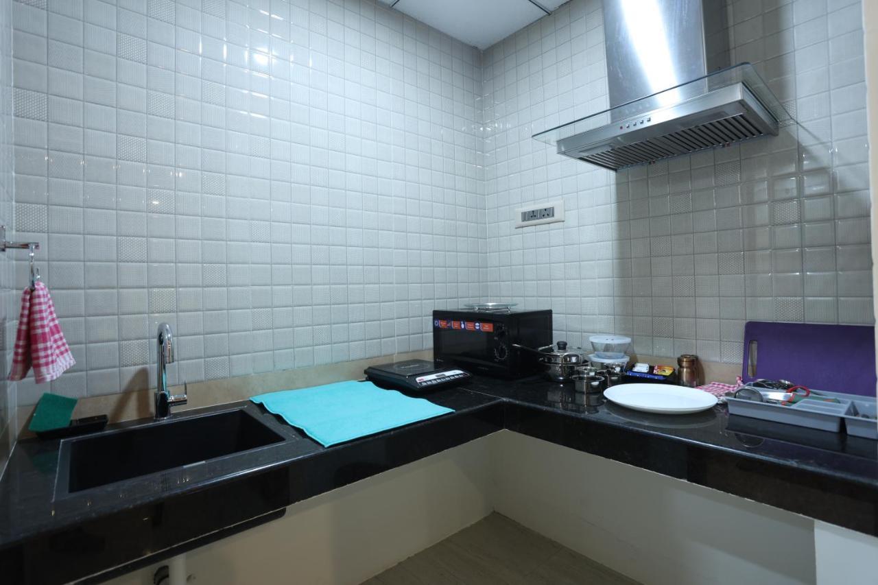Hotel Minas Manor Tiruchirappalli Esterno foto